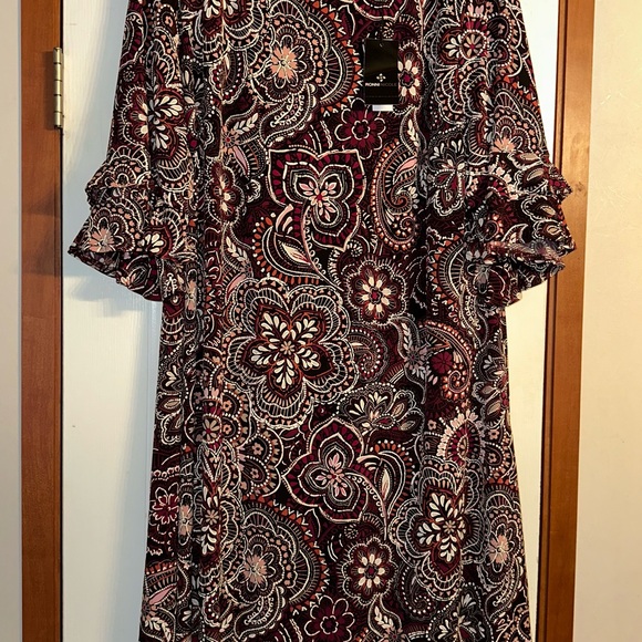 Ronni Nicole Vibrant Patterned Dress - Picture 1 of 4